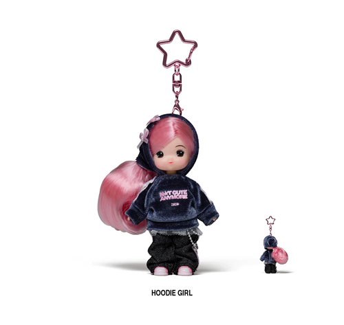 NOT CUTE ANYMORE (Little Mimi Ver.) — zdjęcie