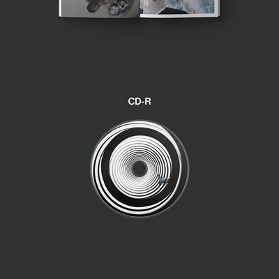 Rover (Photo Book Ver.) — zdjęcie